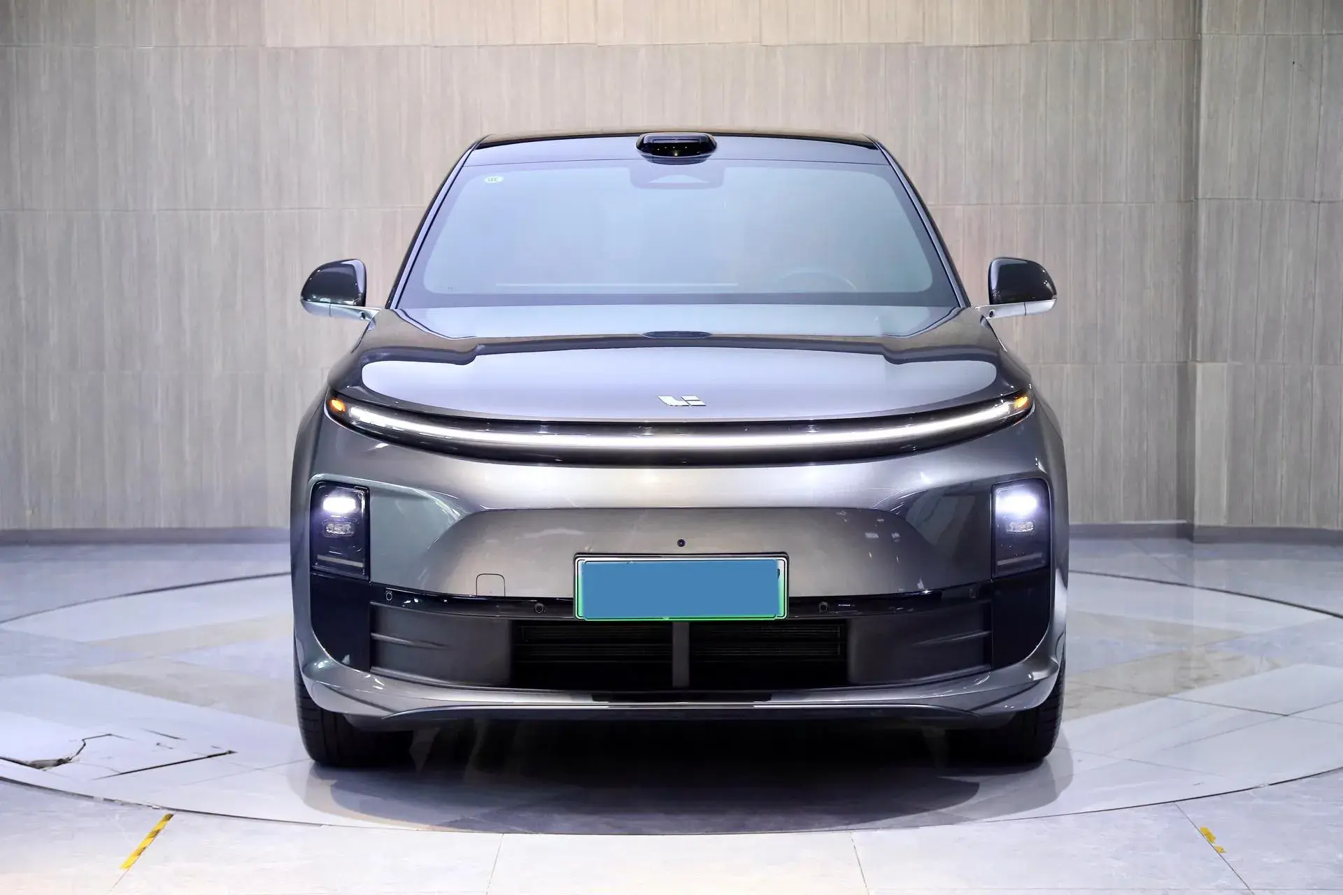 2024 LI L6 thumbnail 3