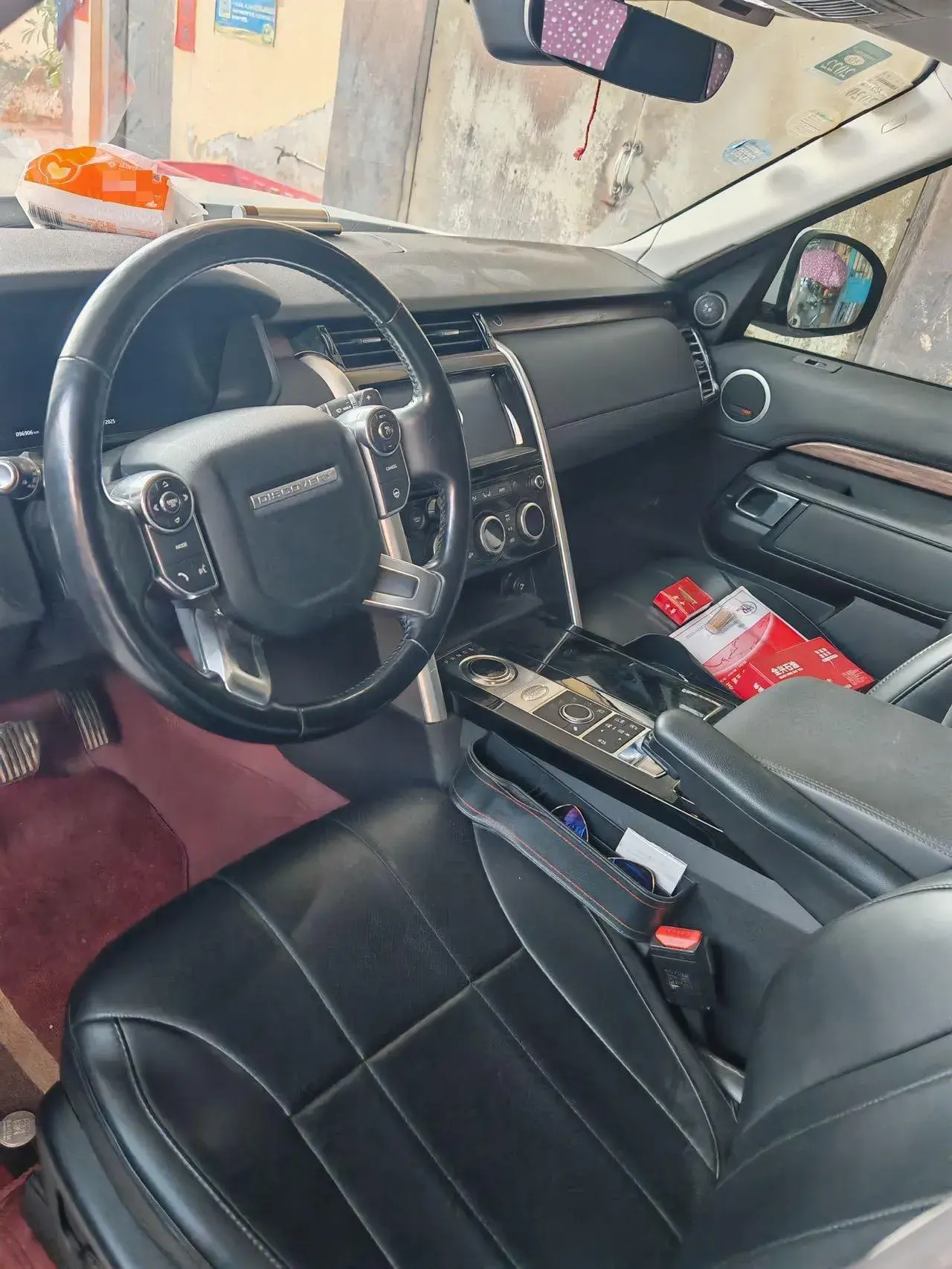 2018 LAND ROVER thumbnail 2