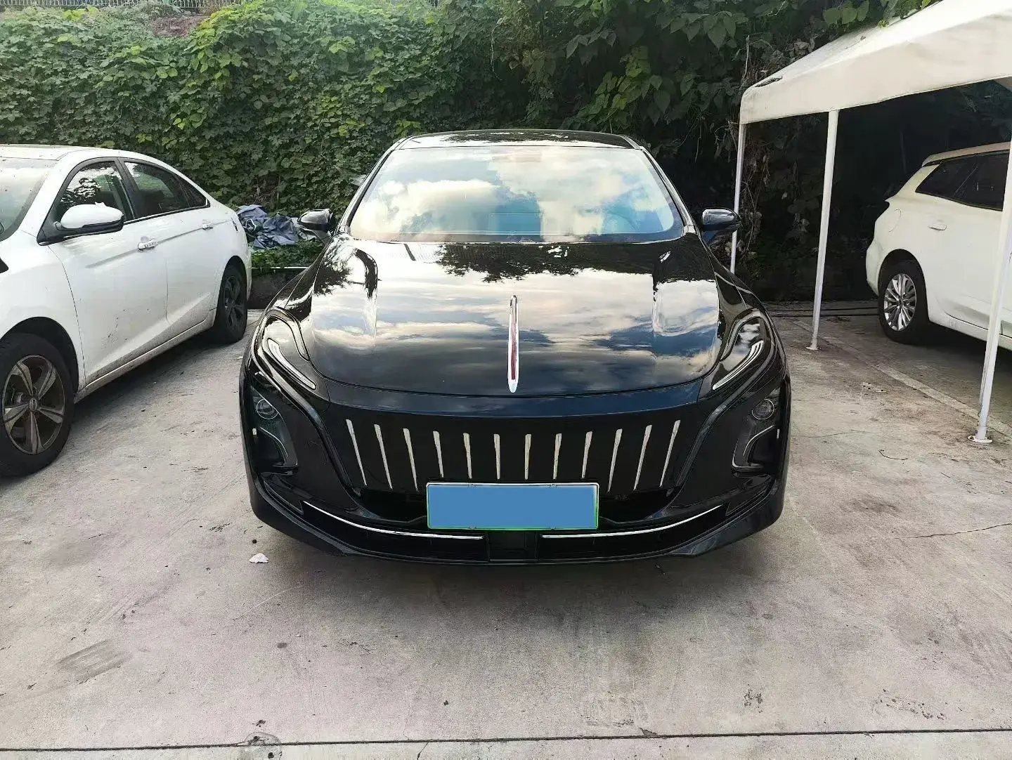 2021 HONGQI E-QM5 thumbnail 2