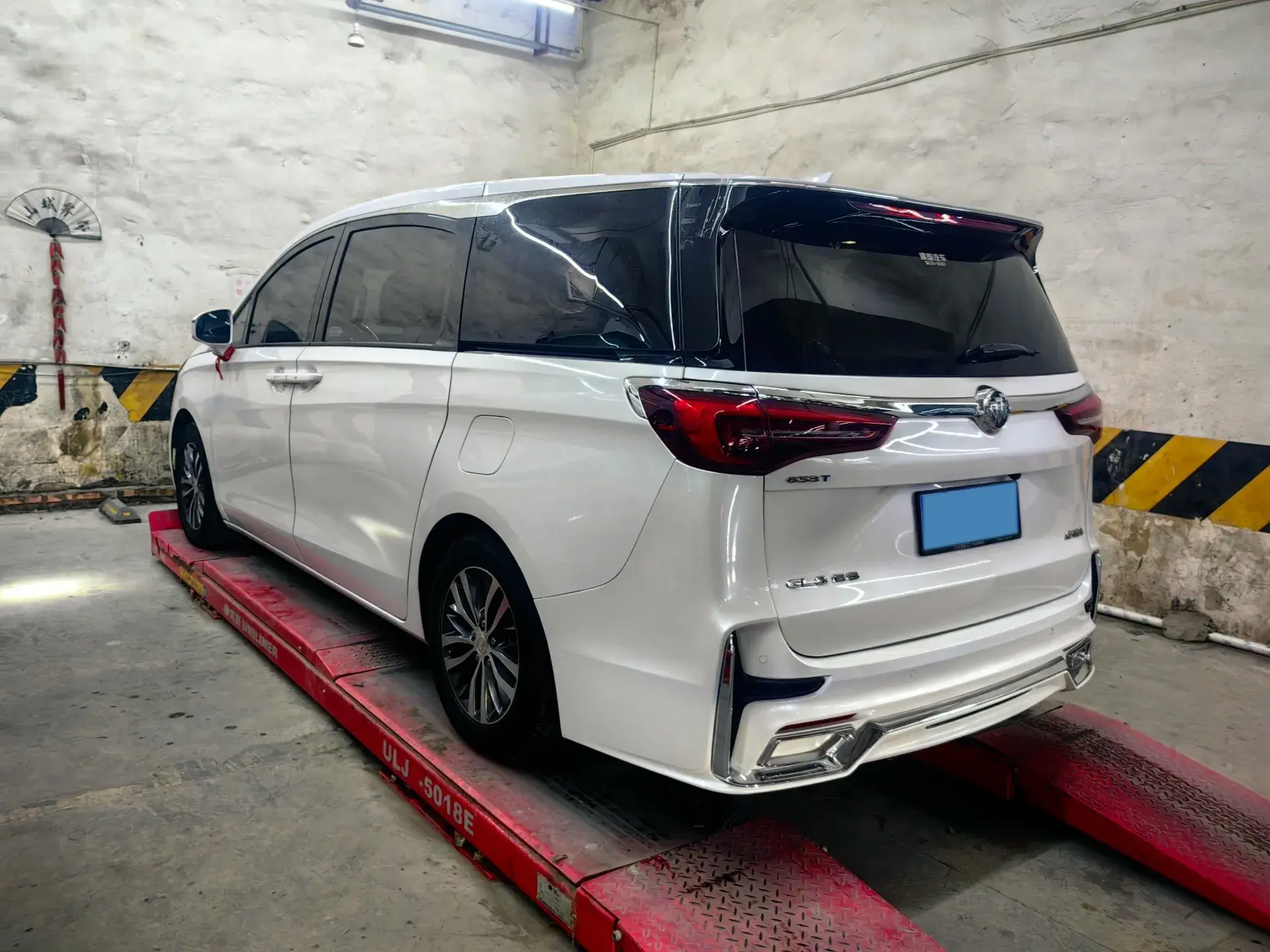 2022 BUICK GL8 thumbnail 3