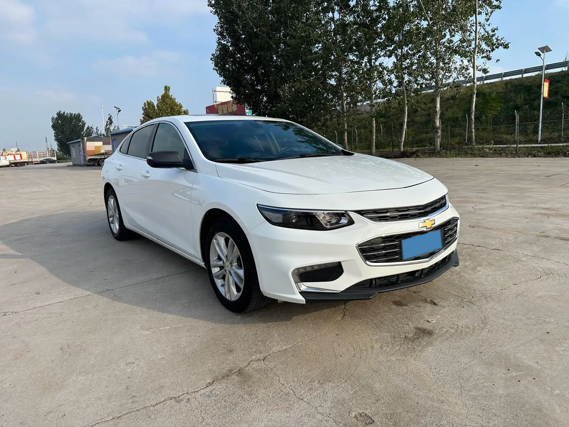 2018 CHEVROLET MALIBU thumbnail 3