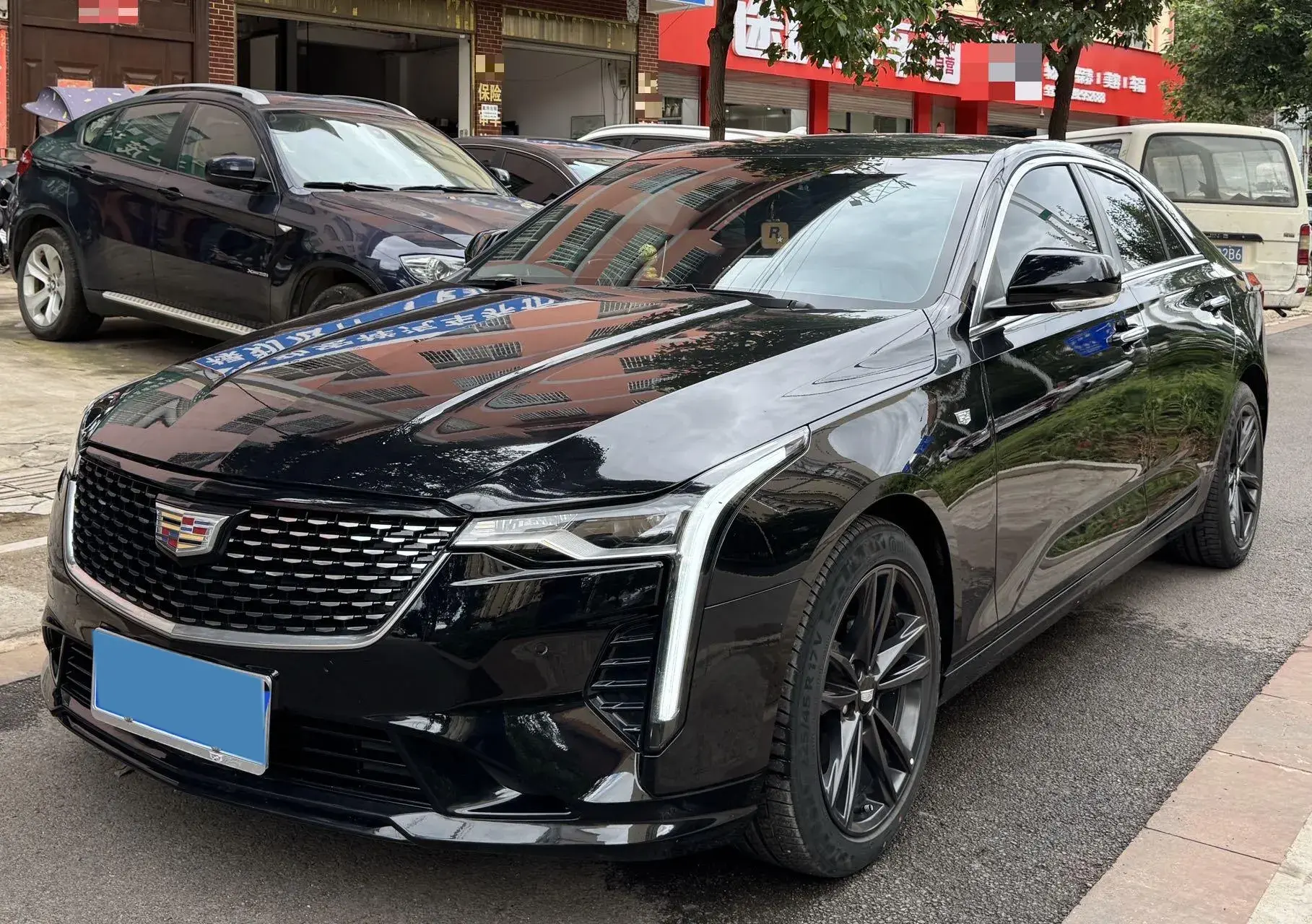 2022 CADILLAC CT4 view 1