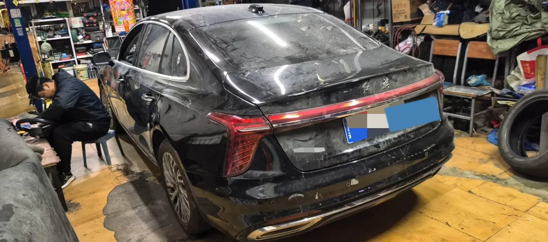 2023 HONGQI H5 thumbnail 4