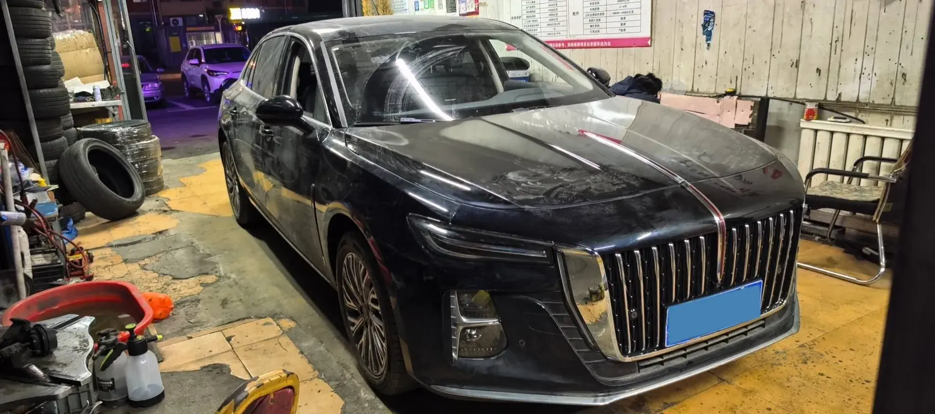 2023 HONGQI H5 thumbnail 2