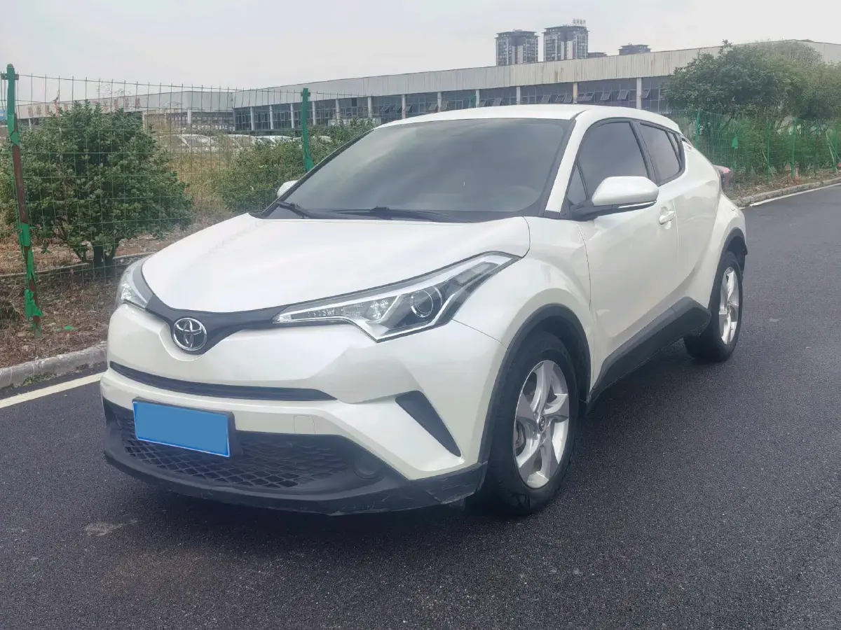 2018 Toyota C-HR 2.0L 171HP L4 CVT