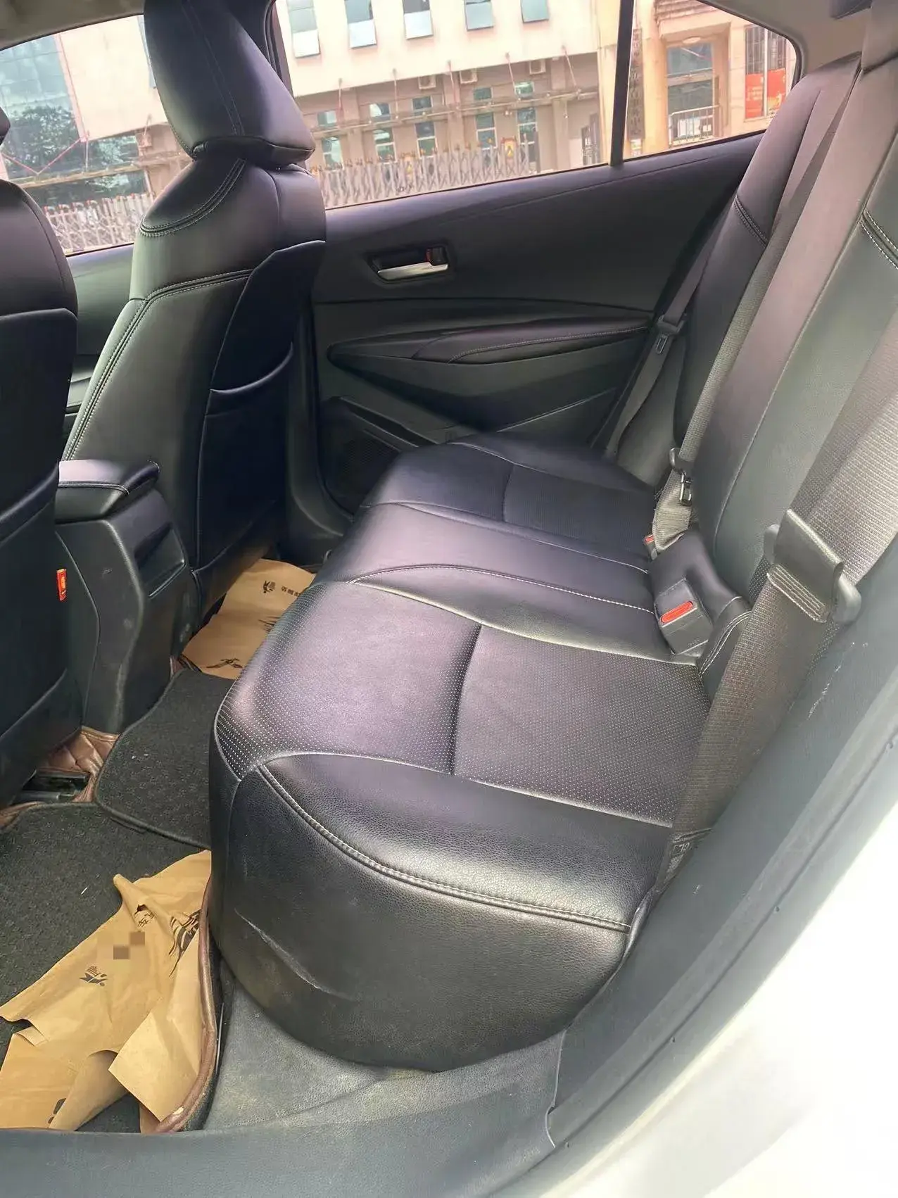 2019 TOYOTA COROLLA thumbnail 4