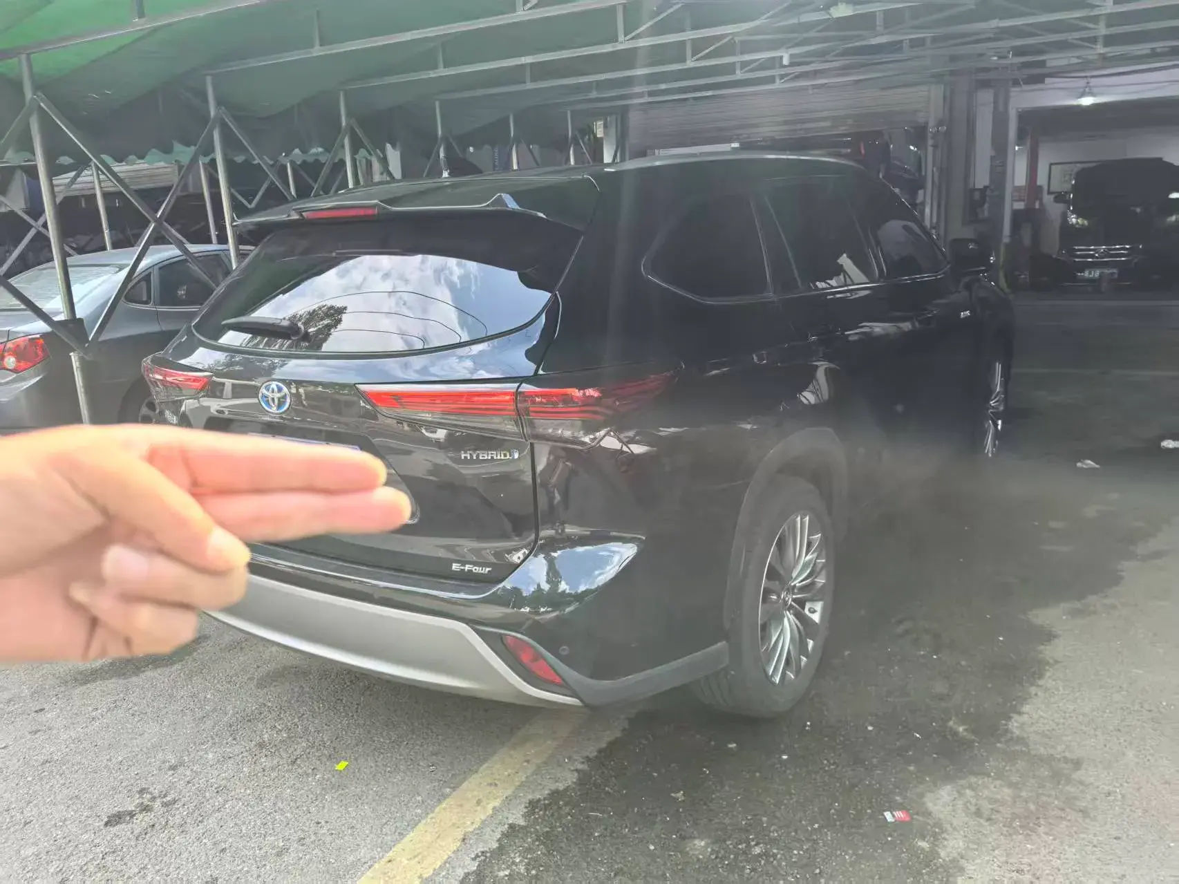 2022 TOYOTA HIGHLANDER thumbnail 3