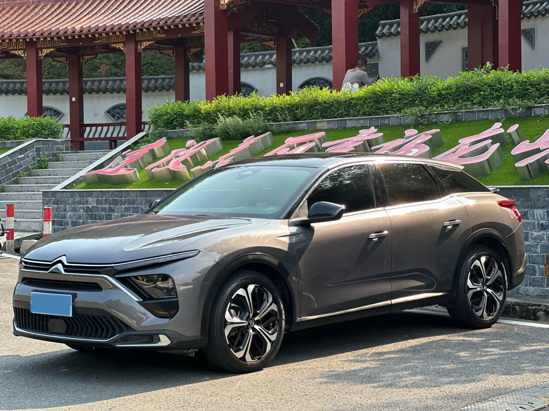 2021 CITROEN C5 view 1