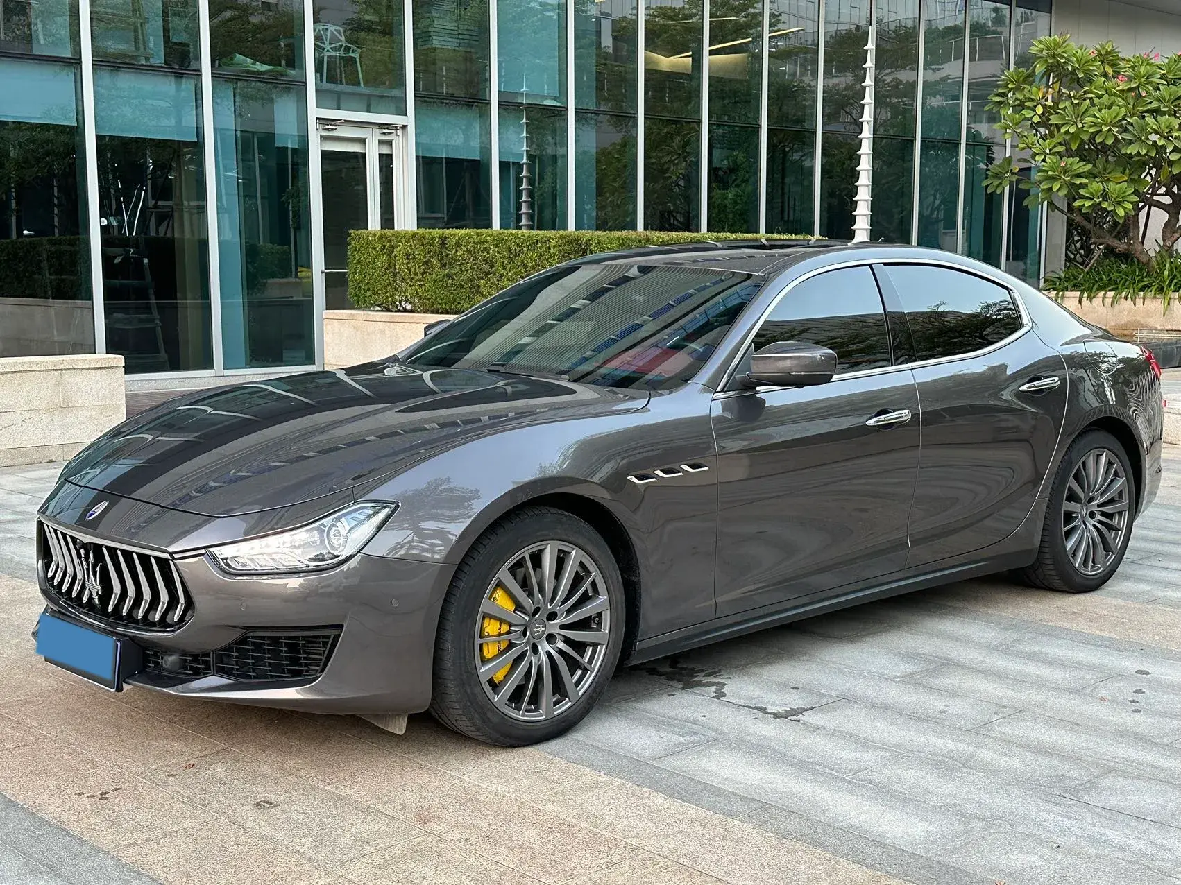 2019 MASERATI GHIBLI view 1