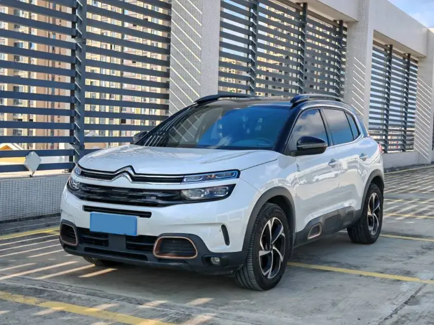 2019 CITROEN C5 view 1