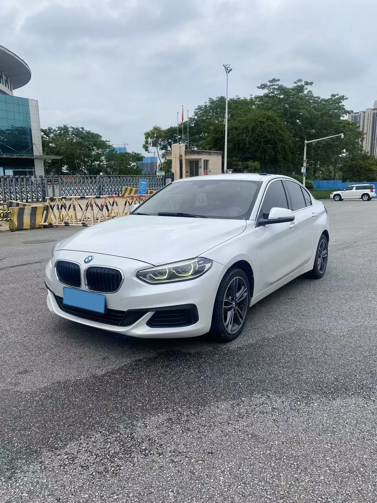 2020 BMW 1 view 1