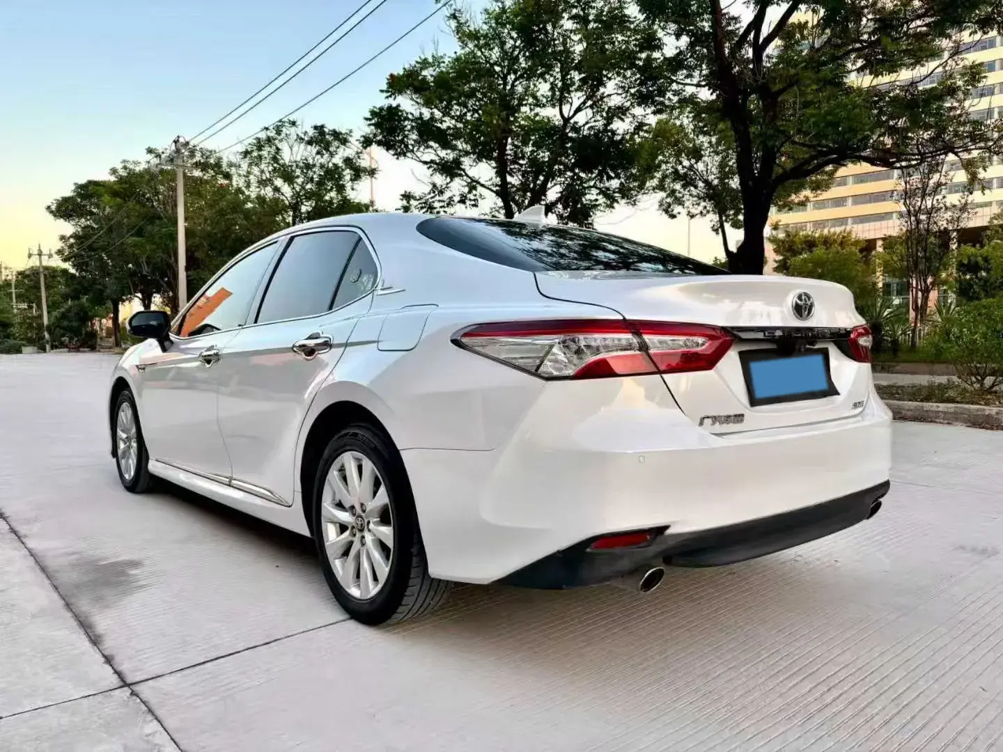 2019 TOYOTA CAMRY thumbnail 4