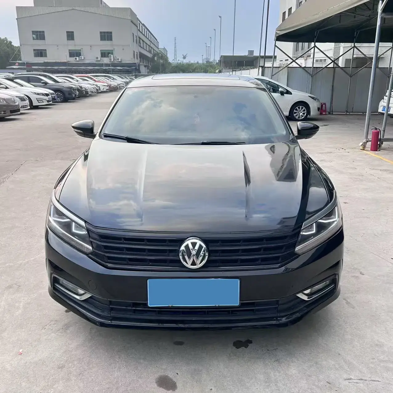 2015 VOLKSWAGEN PASSAT thumbnail 2
