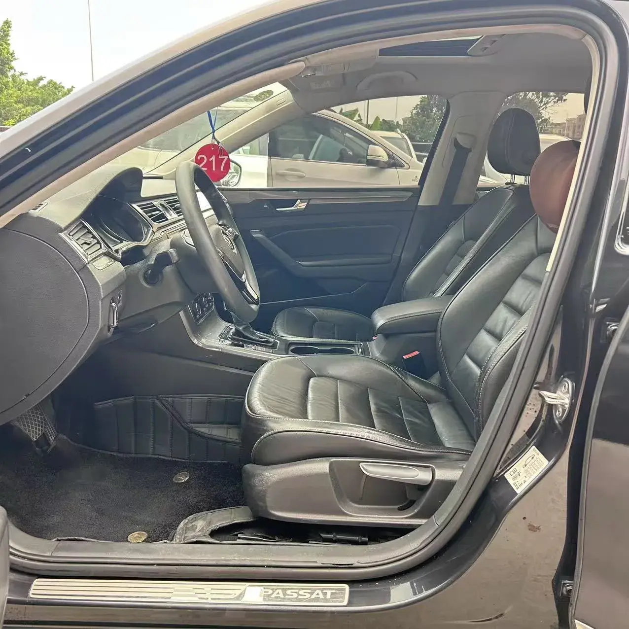 2015 VOLKSWAGEN PASSAT thumbnail 4