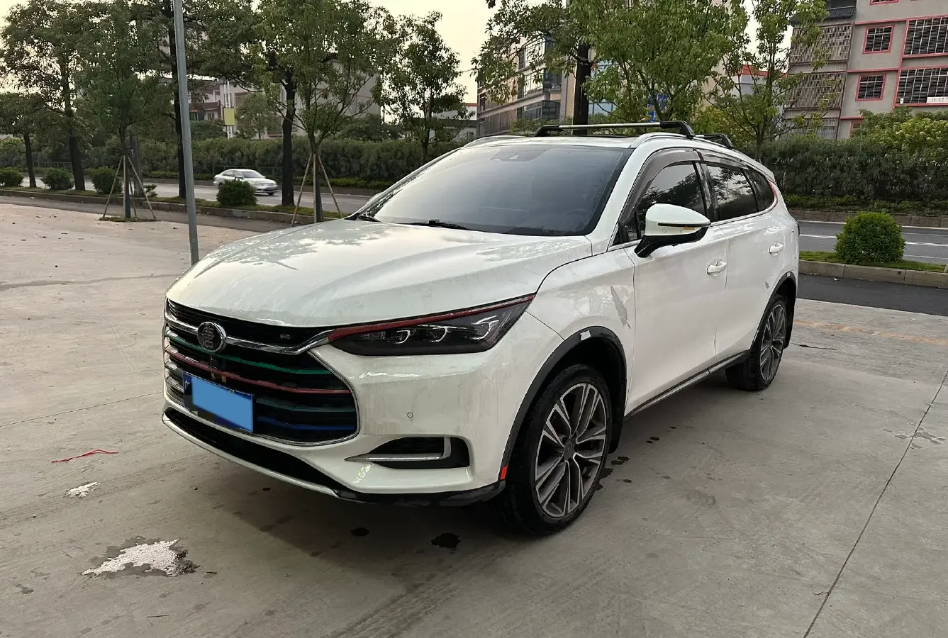 2018 BYD Tang 2.0T 205HP L4 6AT