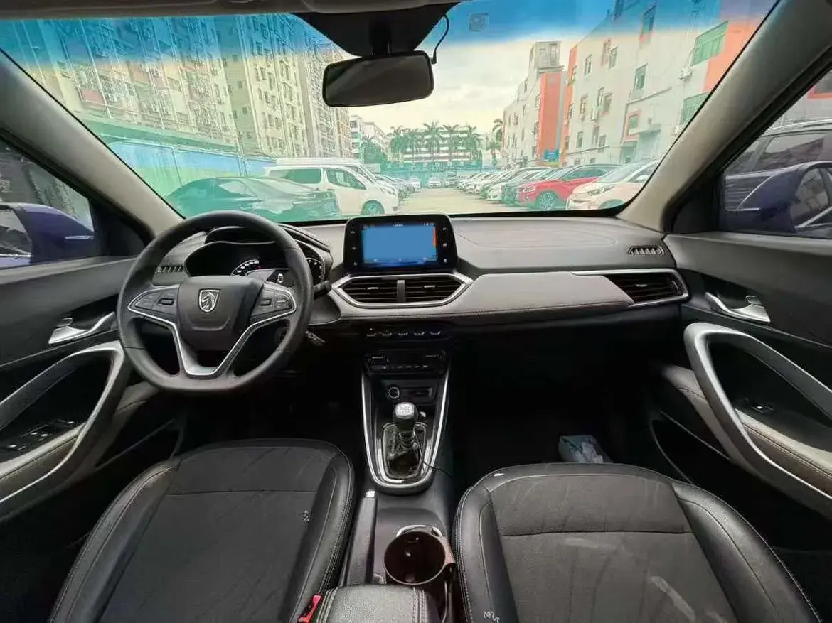 2017 BAOJUN 510 thumbnail 4