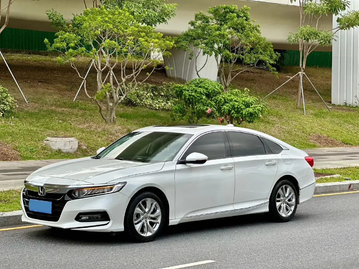 2018 Honda Accord 1.5T 194HP L4 CVT