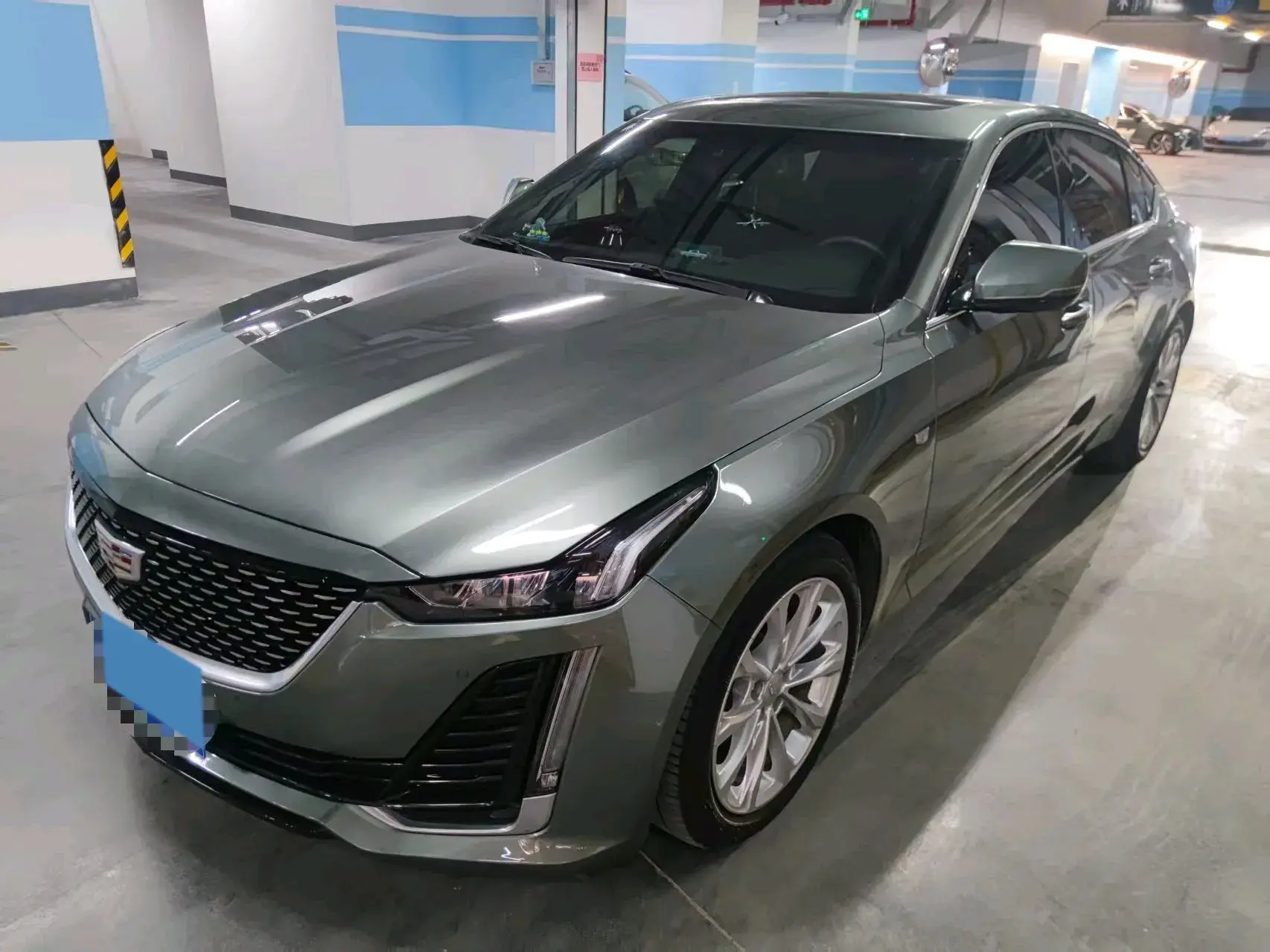 2023 CADILLAC CT5 view 1