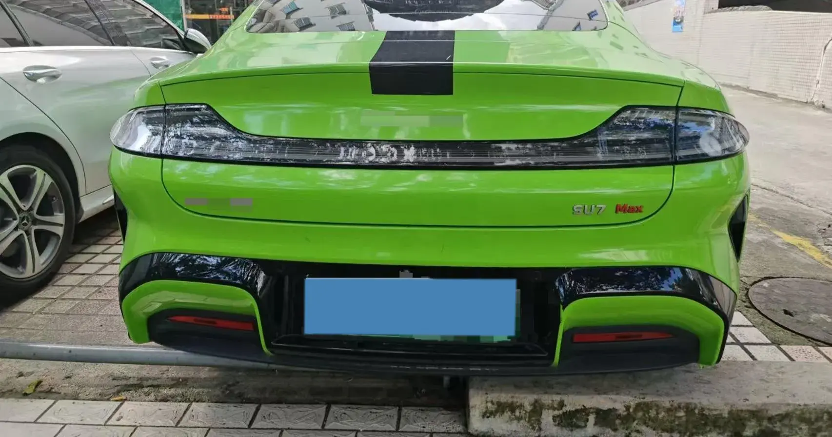 2024 MI SU7 thumbnail 4