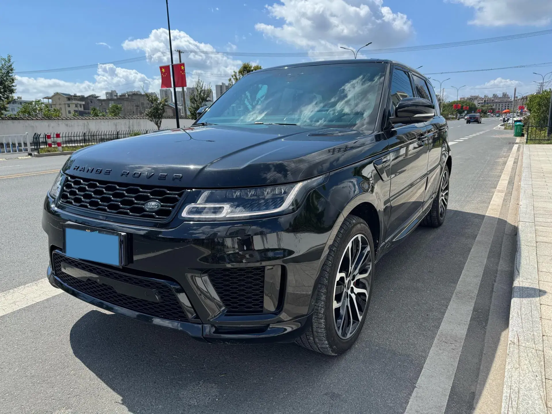 2021 LAND ROVER view 1