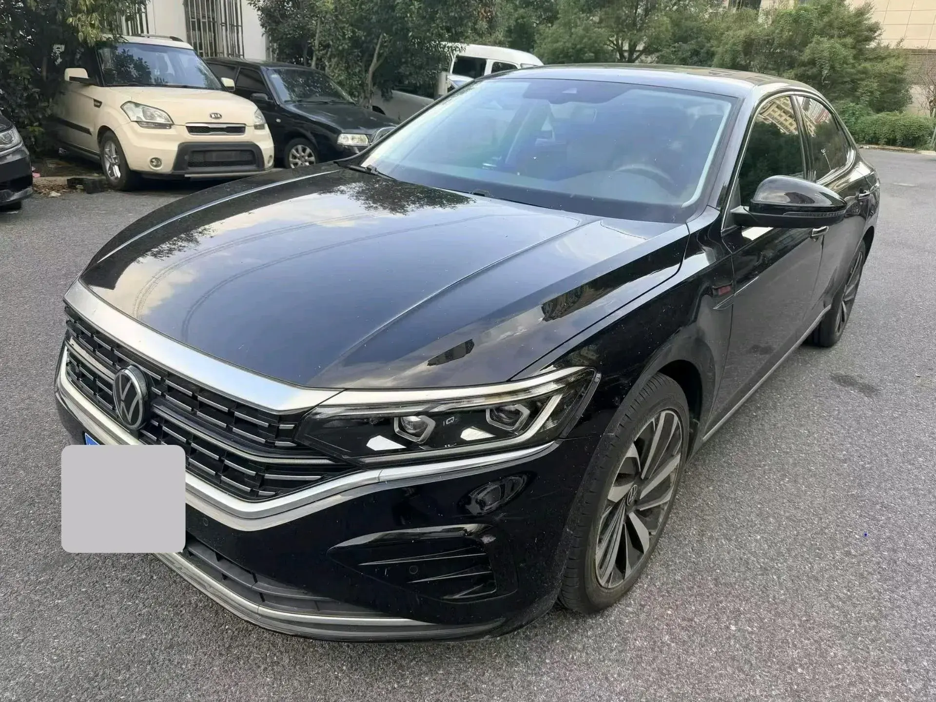 2021 VOLKSWAGEN PASSAT view 1