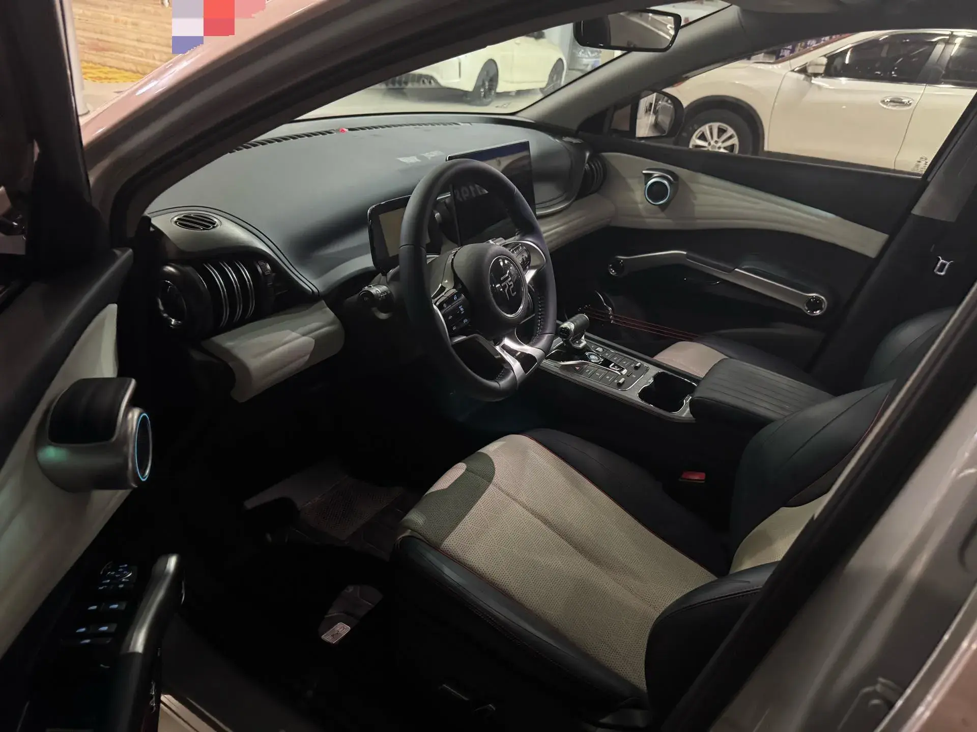 2022 BYD YUAN thumbnail 3