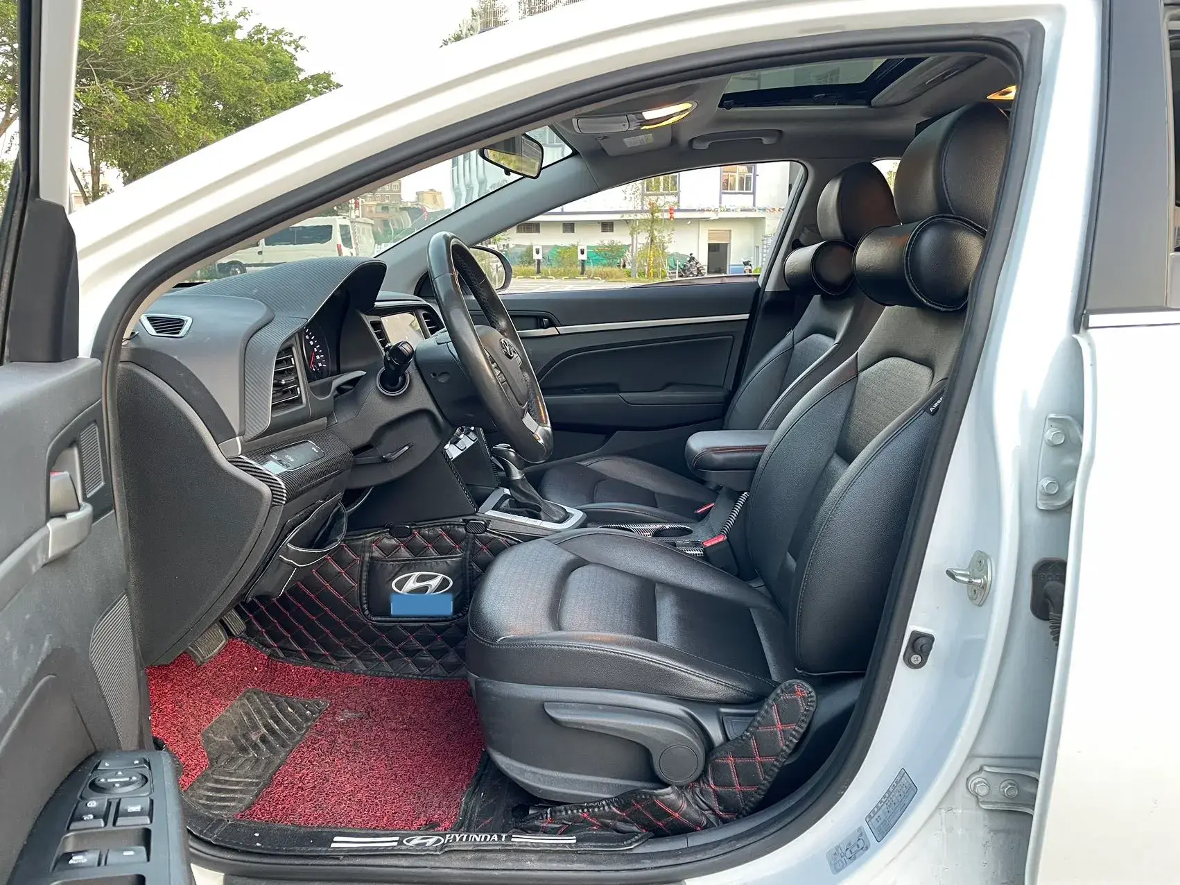 2020 HYUNDAI ELANTRA thumbnail 4