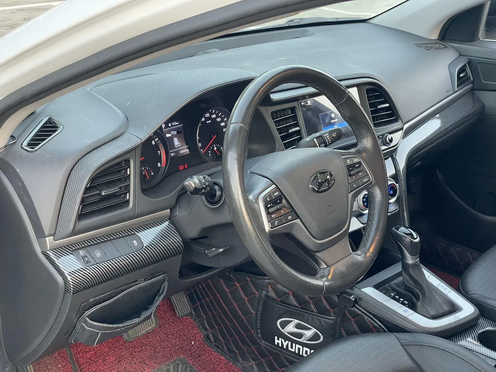 2020 HYUNDAI ELANTRA thumbnail 3