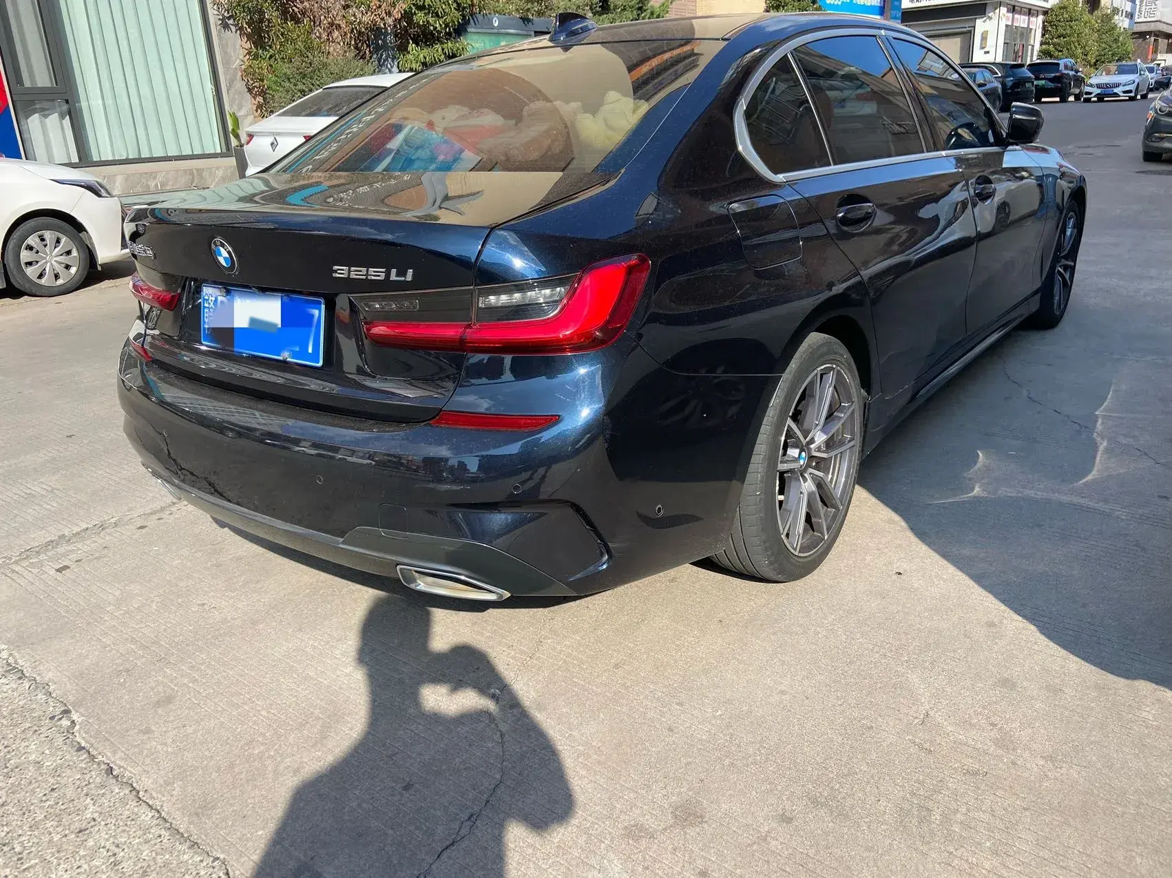 2021 BMW 3 thumbnail 4