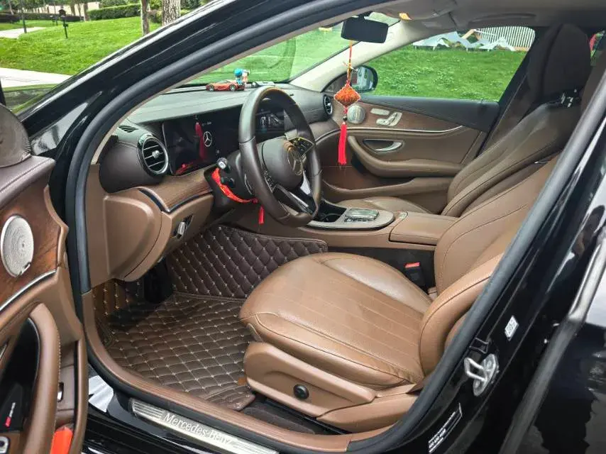 2023 MERCEDES-BENZ E thumbnail 4