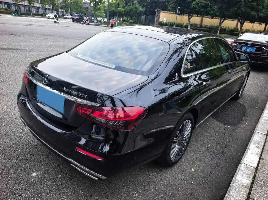 2023 MERCEDES-BENZ E thumbnail 3