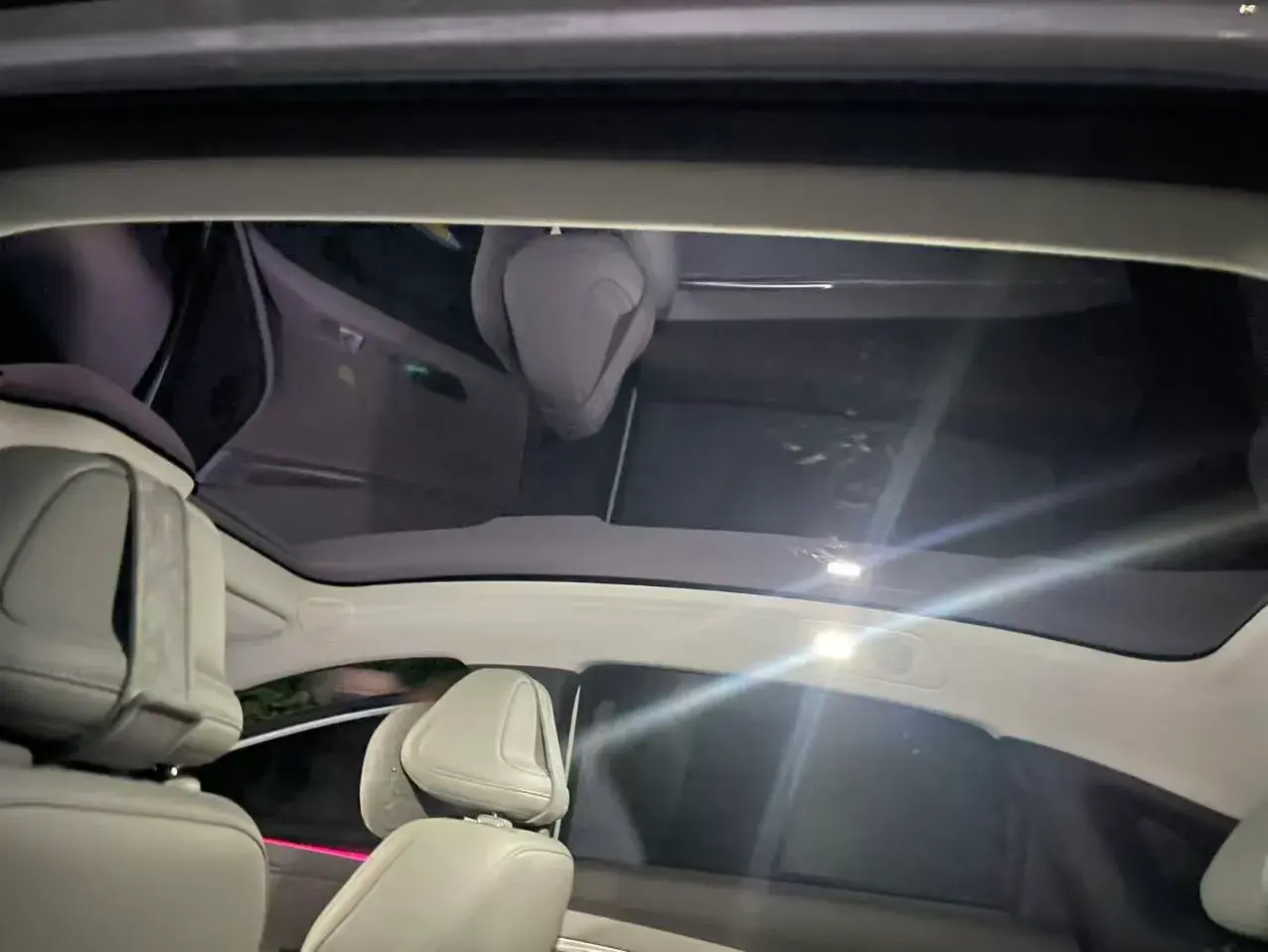 2025 XPENG MONA thumbnail 2