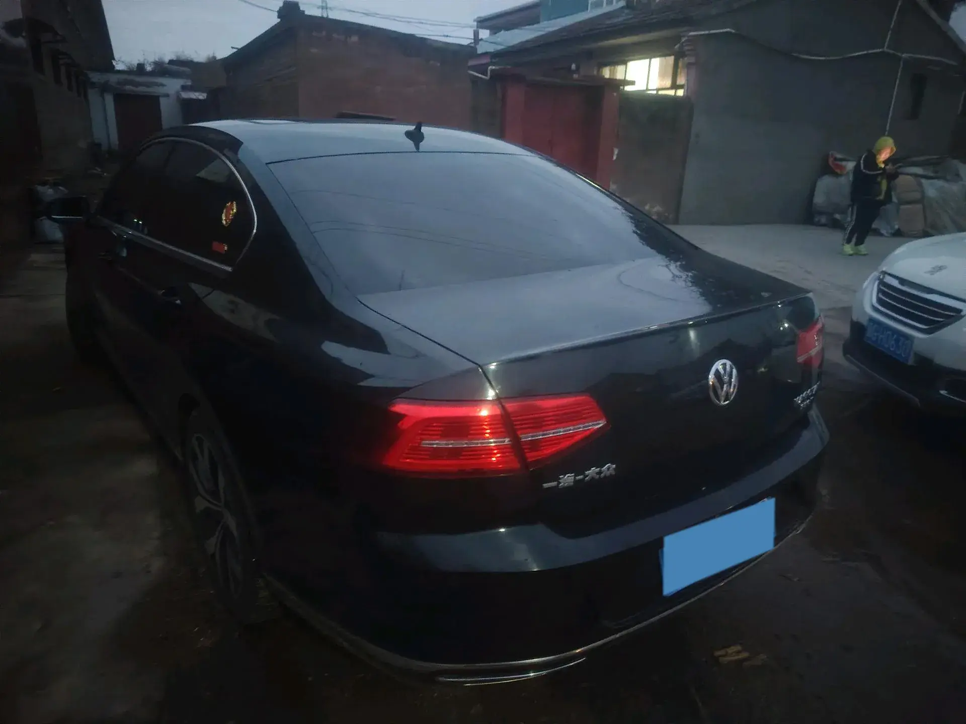 2018 VOLKSWAGEN MAGOTAN thumbnail 2