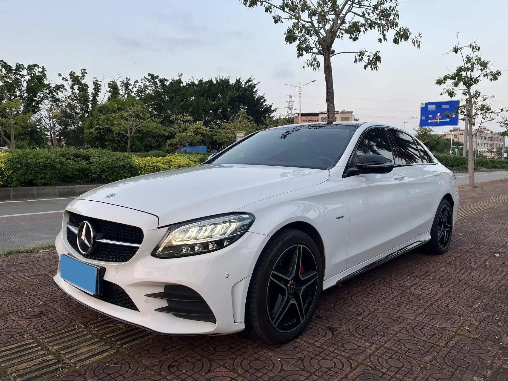 2021 MERCEDES-BENZ C view 1