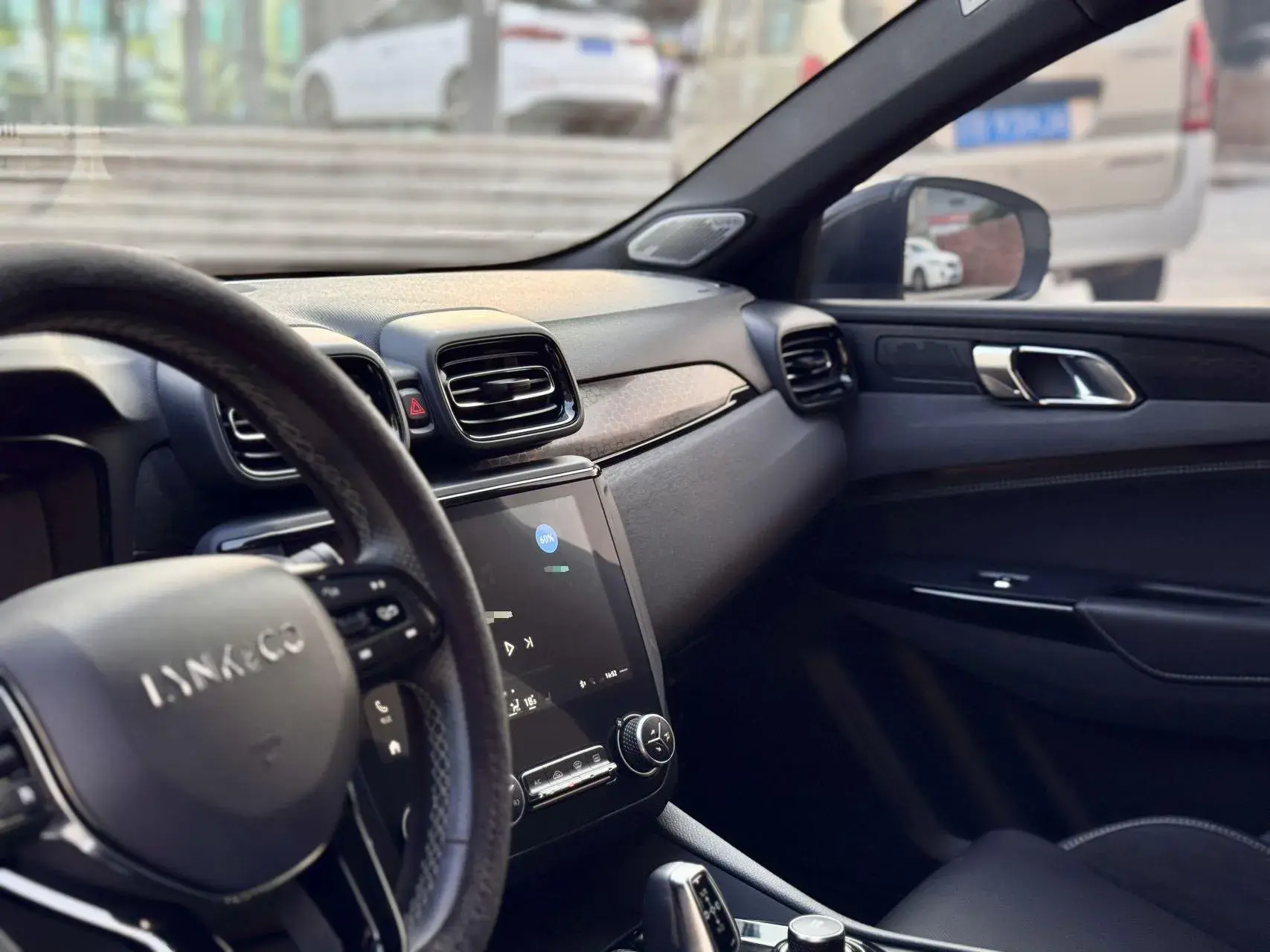 2021 LYNK&CO 03 thumbnail 4