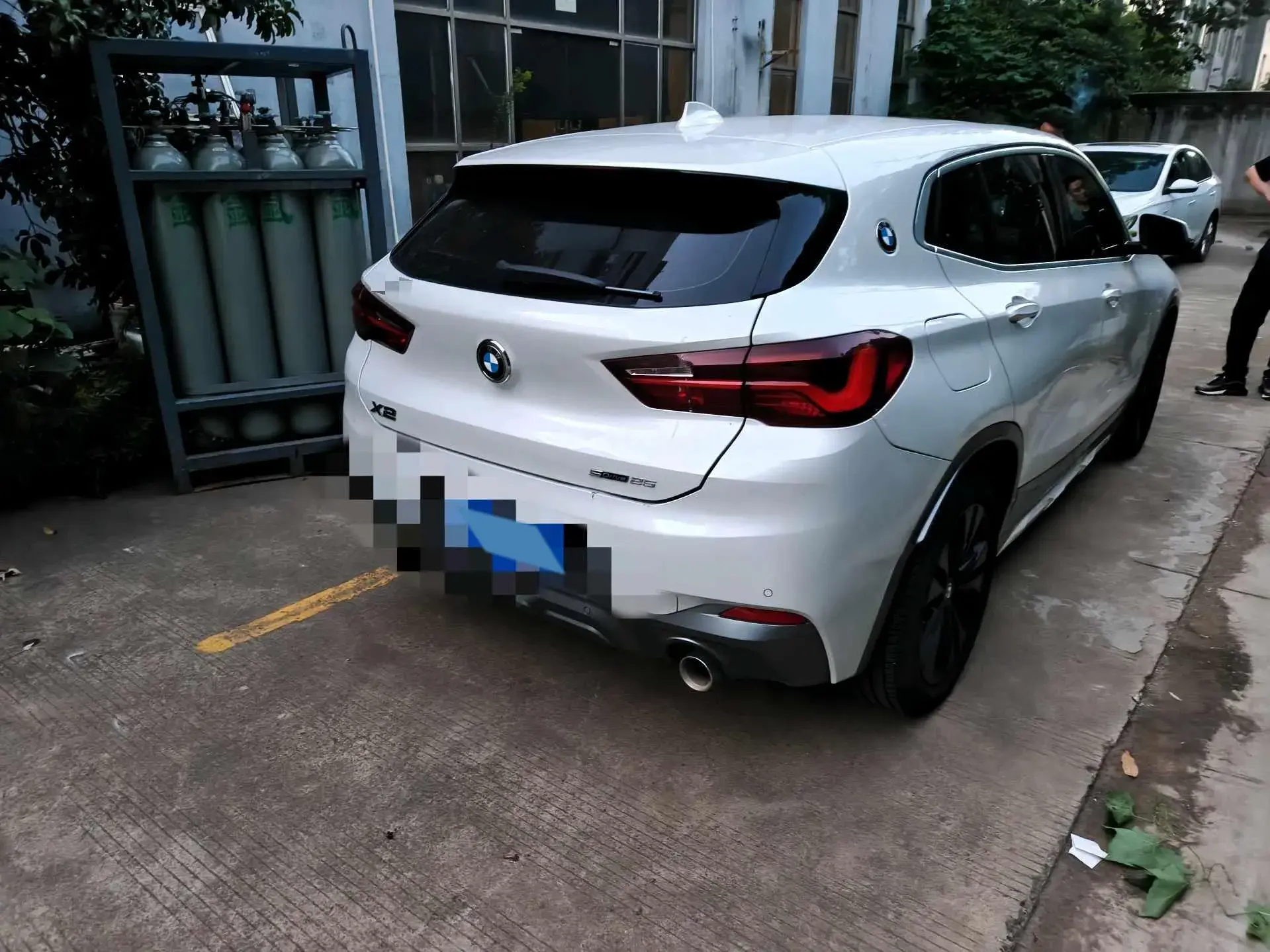 2022 BMW X2 thumbnail 3