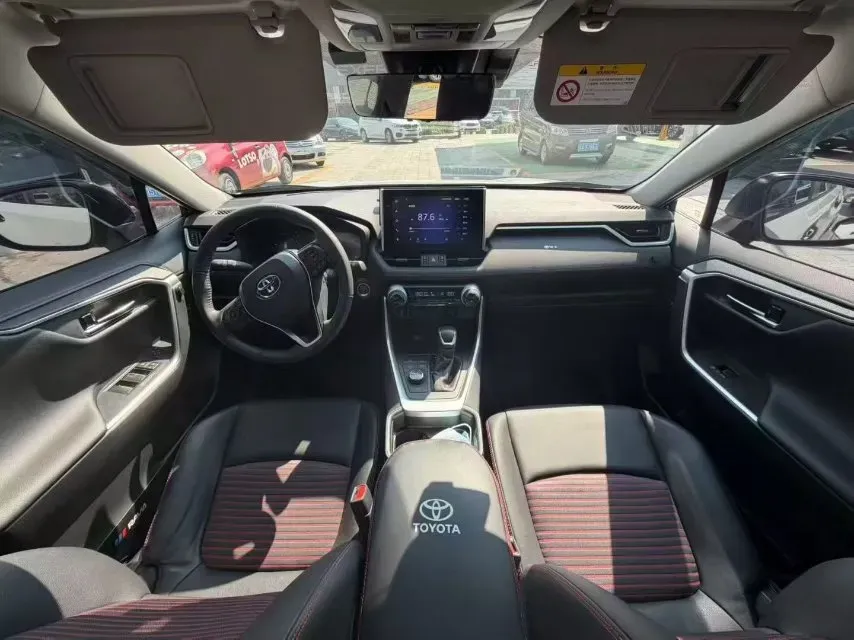 2021 Toyota RAV4 Hybird E+ 2.5L 180HP L4 E-CVT PHEV 15.984KWH,autocango,china used car exporter,china ev exporter,chinese used car exporter,chinese used ev exporter