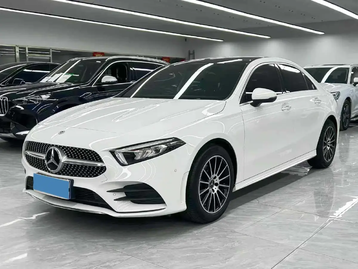 2021 Mercedes-Benz A Class 1.3T 163HP L4 7DCT
