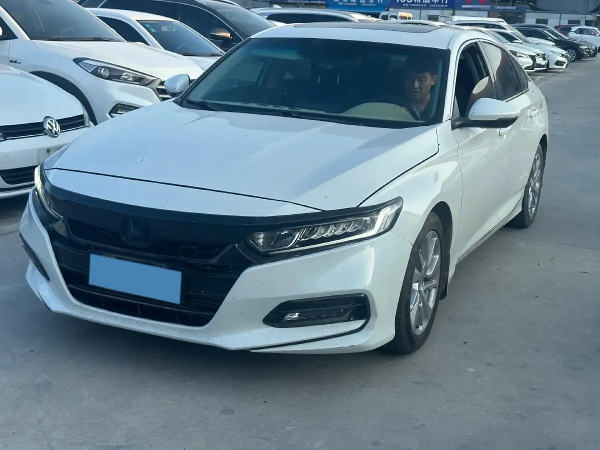 2022 Honda Accord 1.5T 194HP L4 CVT