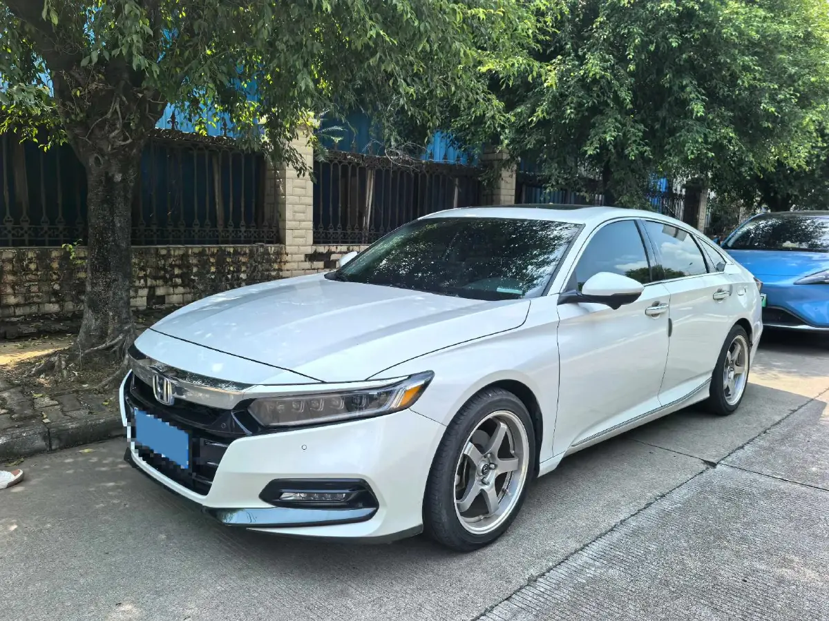 2018 Honda Accord 1.5T 194HP L4 CVT