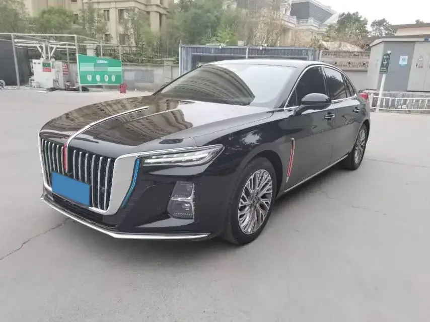 2023 HONGQI H5 view 1