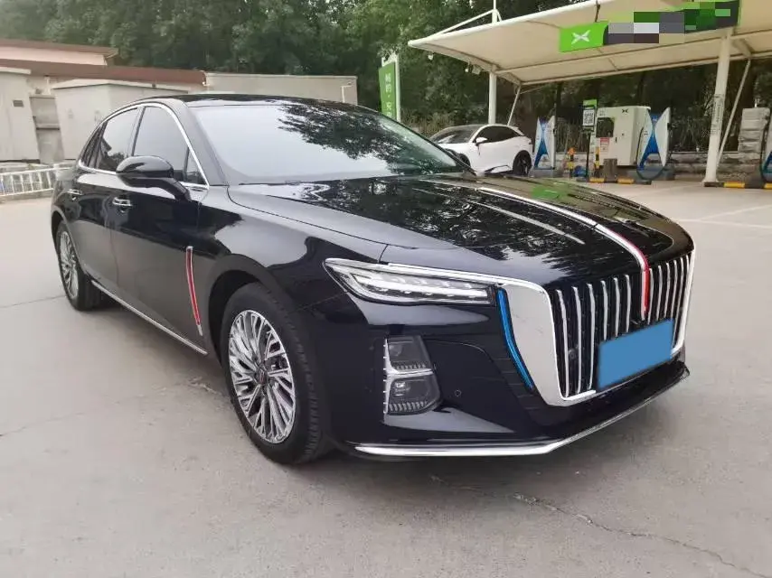 2023 HONGQI H5 thumbnail 3