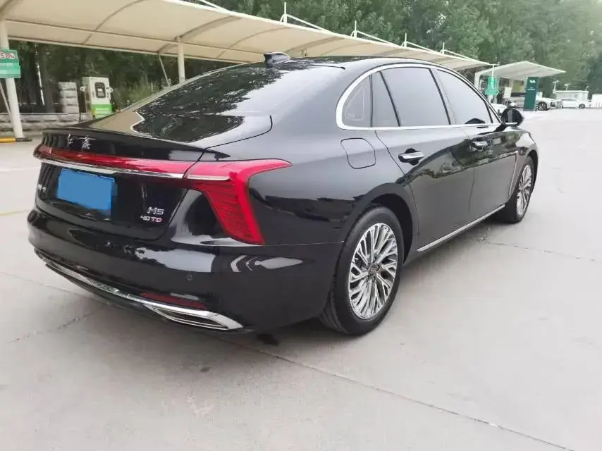 2023 HONGQI H5 thumbnail 4