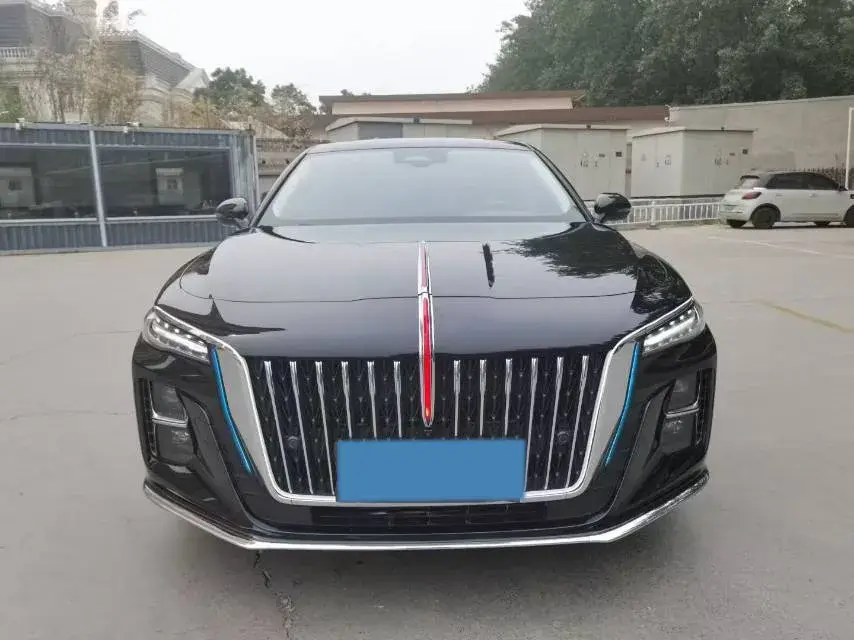 2023 HONGQI H5 thumbnail 2