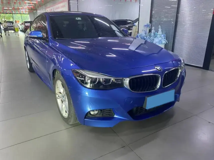 2019 BMW 3 thumbnail 2