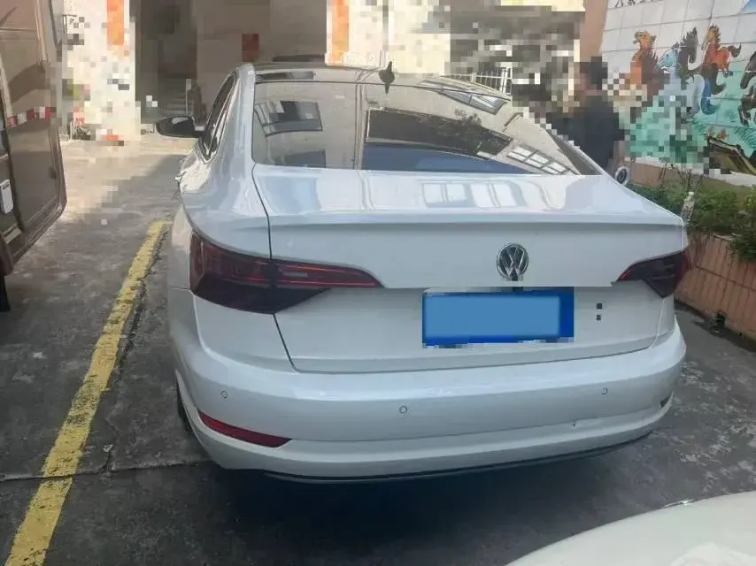 2022 VOLKSWAGEN SAGITAR thumbnail 3