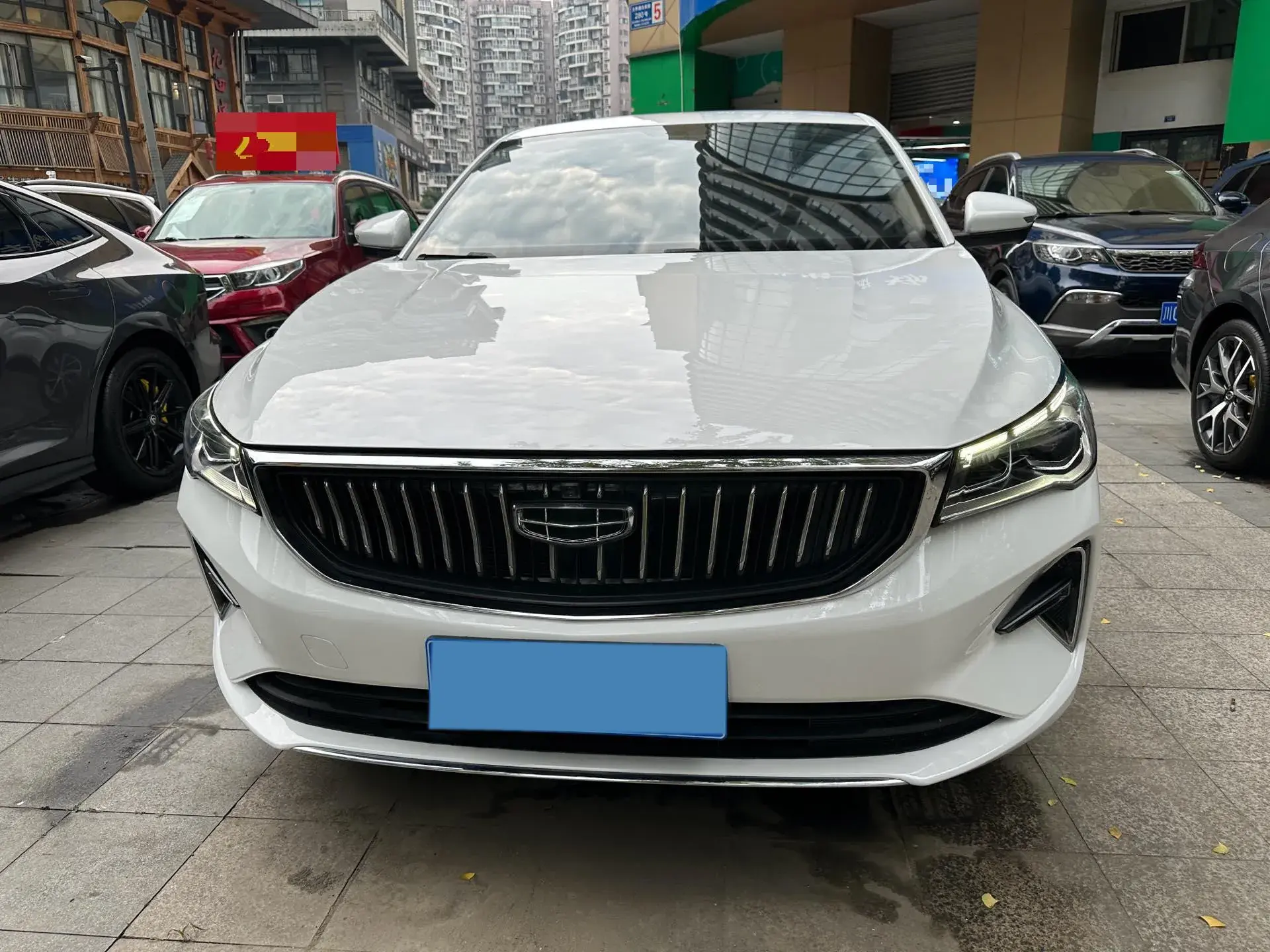 2022 GEELY EMGRAND thumbnail 2