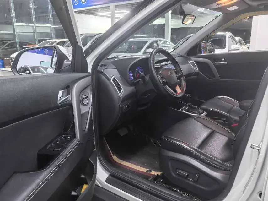 2019 HYUNDAI IX25 thumbnail 4