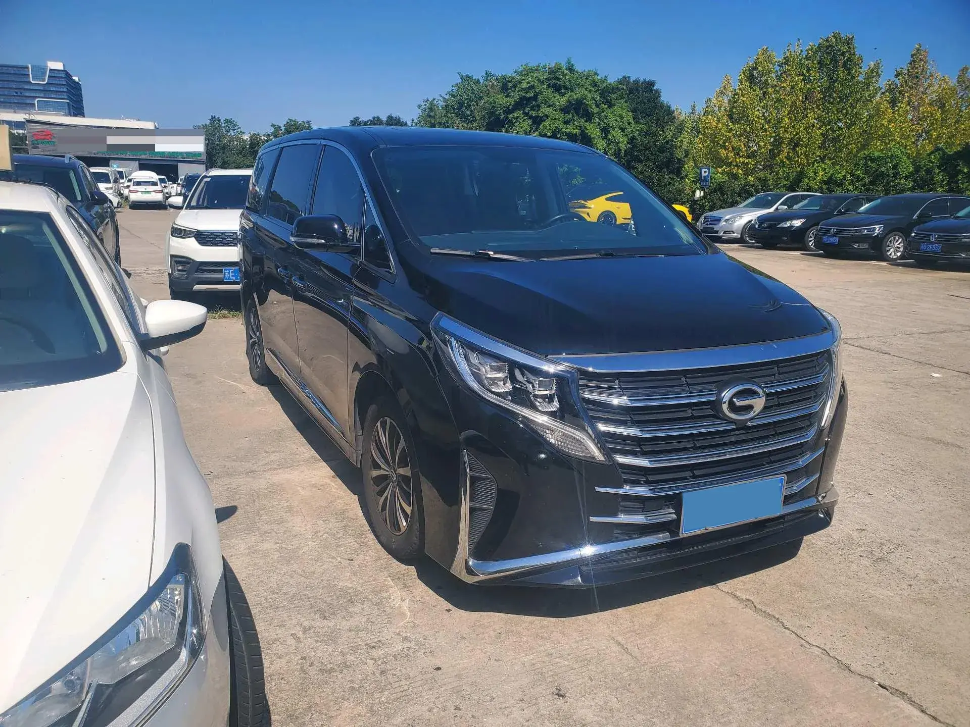 2021 GAC TRUMPCHI thumbnail 3