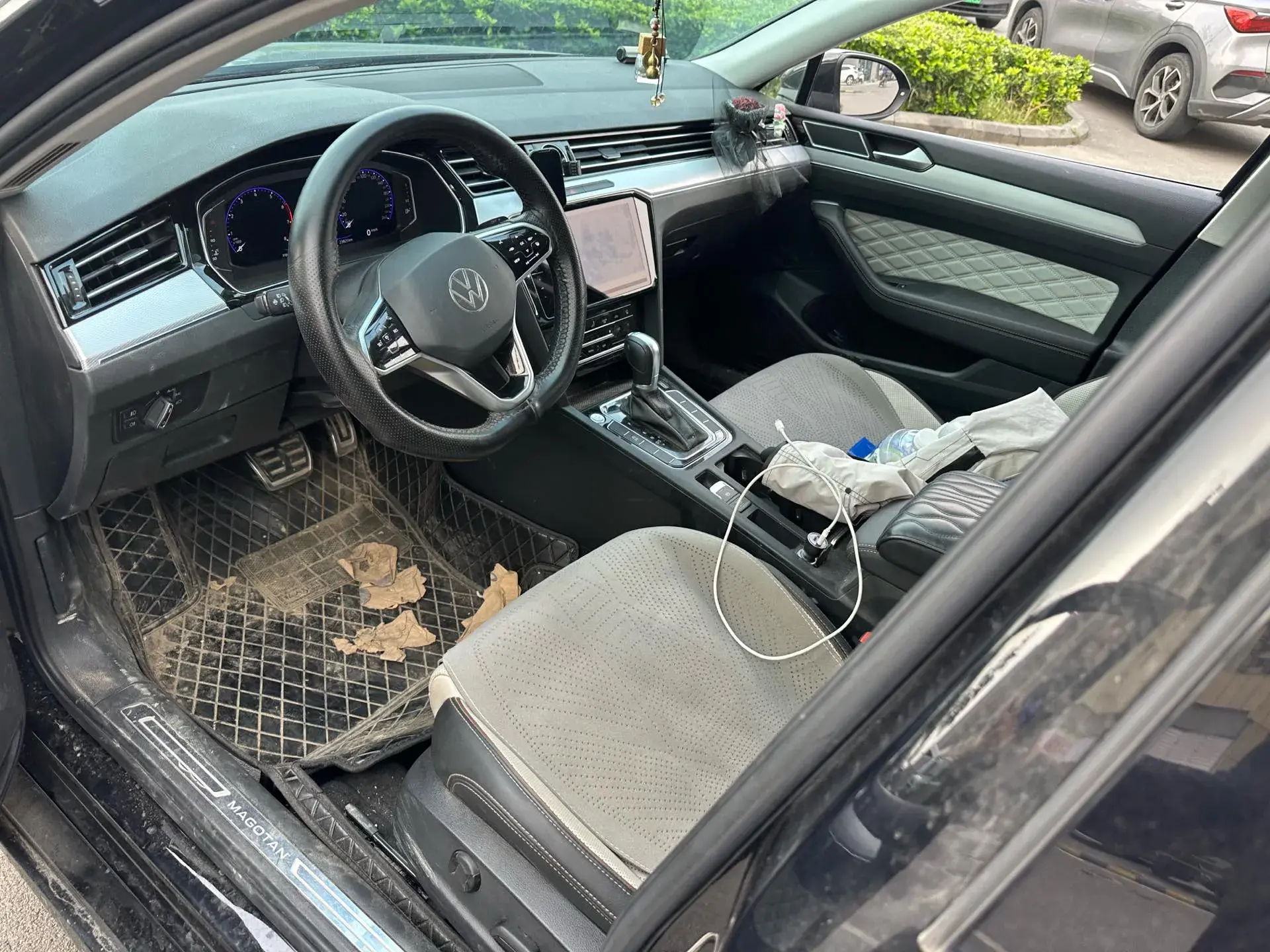 2023 VOLKSWAGEN MAGOTAN thumbnail 4